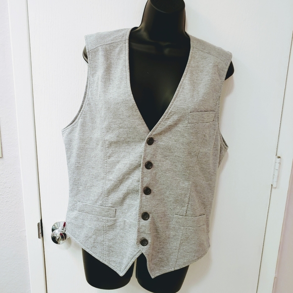 21men Other - 🎆3/$25 F21men NWT heather gray vest